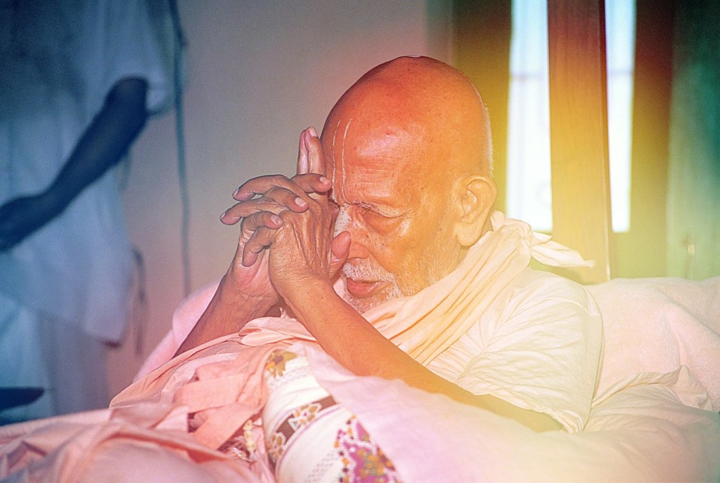 Vislumbres dos pés de lótus de Srila Prabhupada